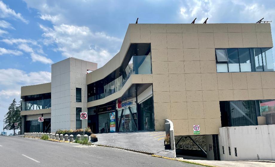 Imagen de local en renta en hacienda de valle escondido, atizapán de zaragoza, estado de méxico