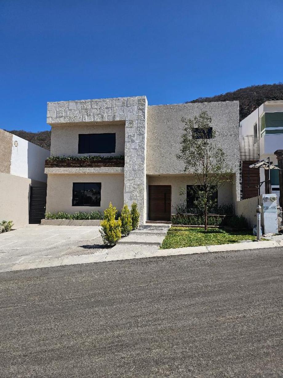 Imagen de casa en venta en cumbres del cimatario, huimilpan, querétaro