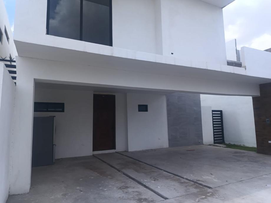 Imagen de casa en venta en villas del renacimiento, torreón, coahuila de zaragoza