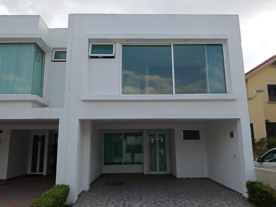 Imagen de casa en renta en bellavista, metepec, estado de méxico