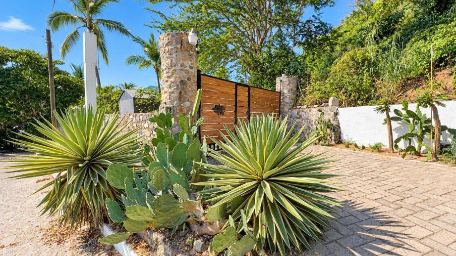 Imagen de casa en venta en colinas de santiago, manzanillo, colima