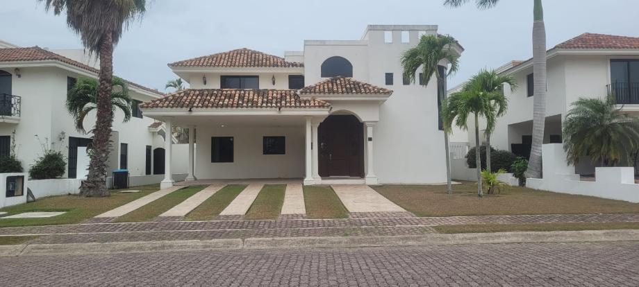 Imagen de casa en renta en residencial lagunas de miralta, altamira, tamaulipas