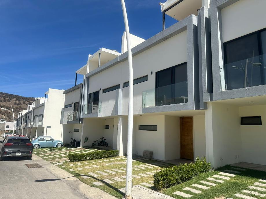 Imagen de casa en venta en bosques de santa anita, tlajomulco de zúñiga, jalisco