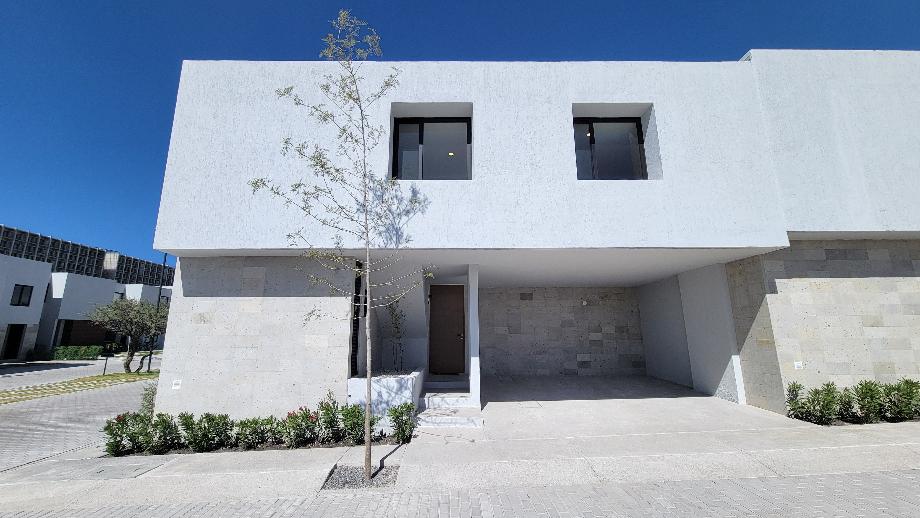 Imagen de casa en venta en fraccionamiento altos juriquilla, querétaro, querétaro