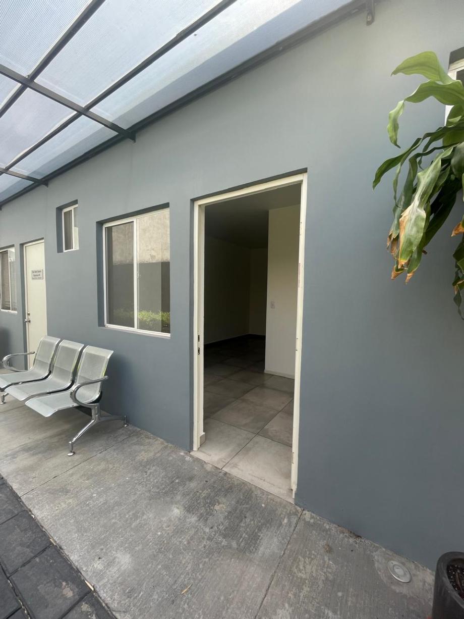 Imagen de local en renta en jardines de la hacienda, querétaro, querétaro