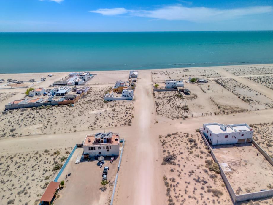 Imagen de terreno en venta en alfredo lópez aceves, puerto peñasco, sonora