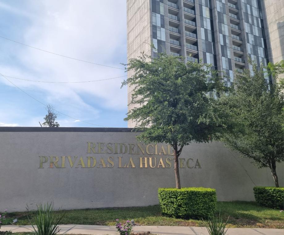 Imagen de casa en renta en privadas la huasteca, santa catarina, nuevo león