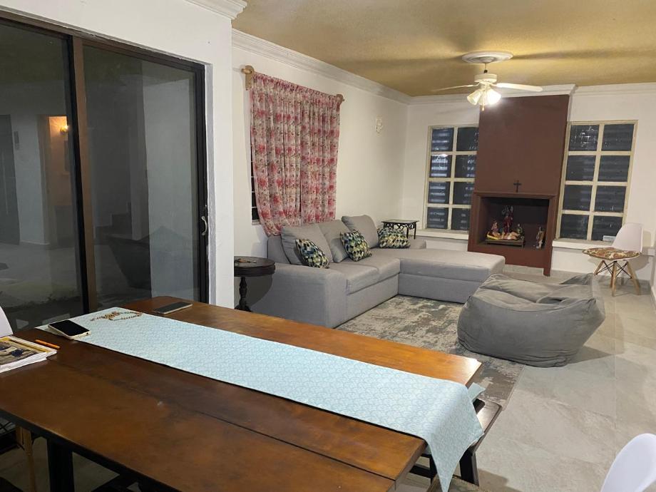 Imagen de casa en renta en jardín español, monterrey, nuevo león