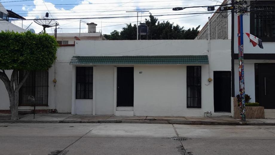 Imagen de casa en renta en las rosas, irapuato, guanajuato