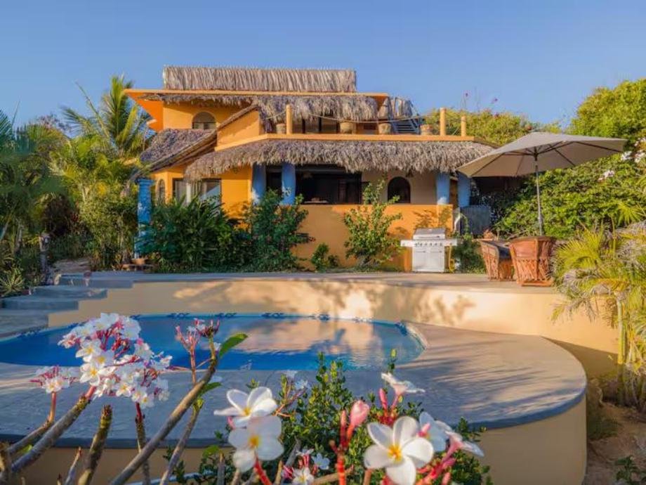 Imagen de casa en venta en puerto escondido (puerto escondido), san pedro mixtepec -dto. 22 -, oaxaca