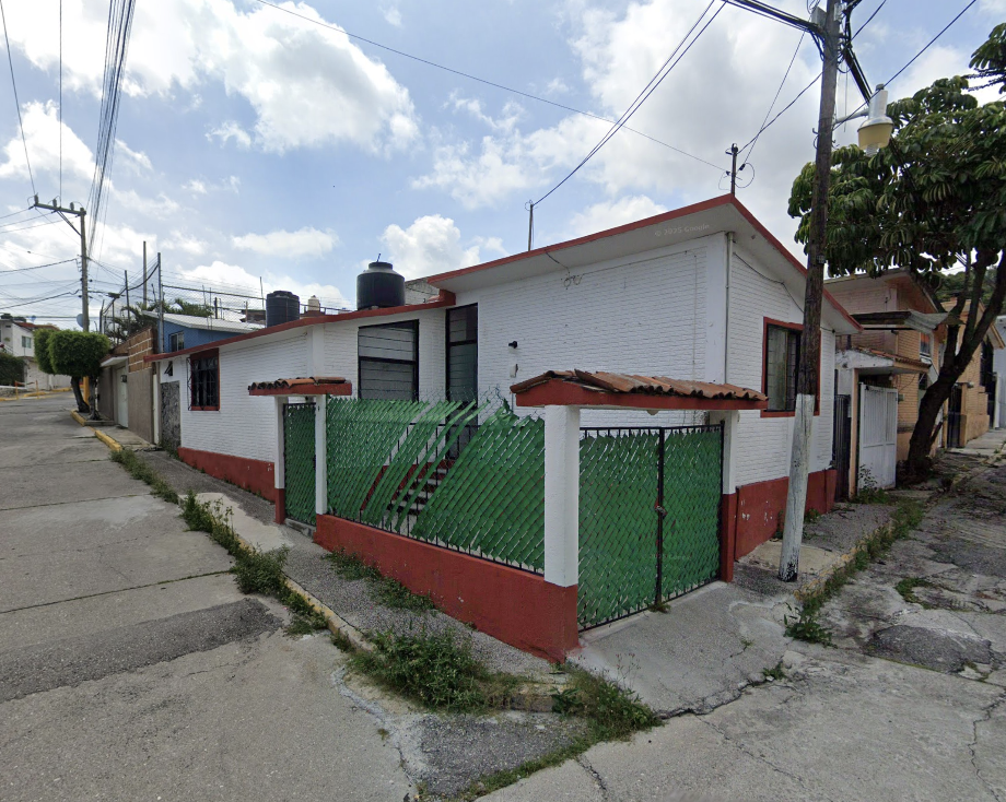 Imagen de casa en venta en jardines de acapatzingo, cuernavaca, morelos