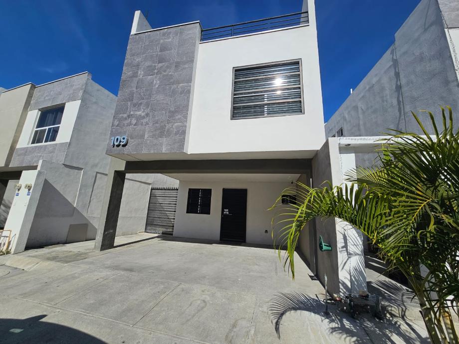 Imagen de casa en renta en acanto residencial, apodaca, nuevo león