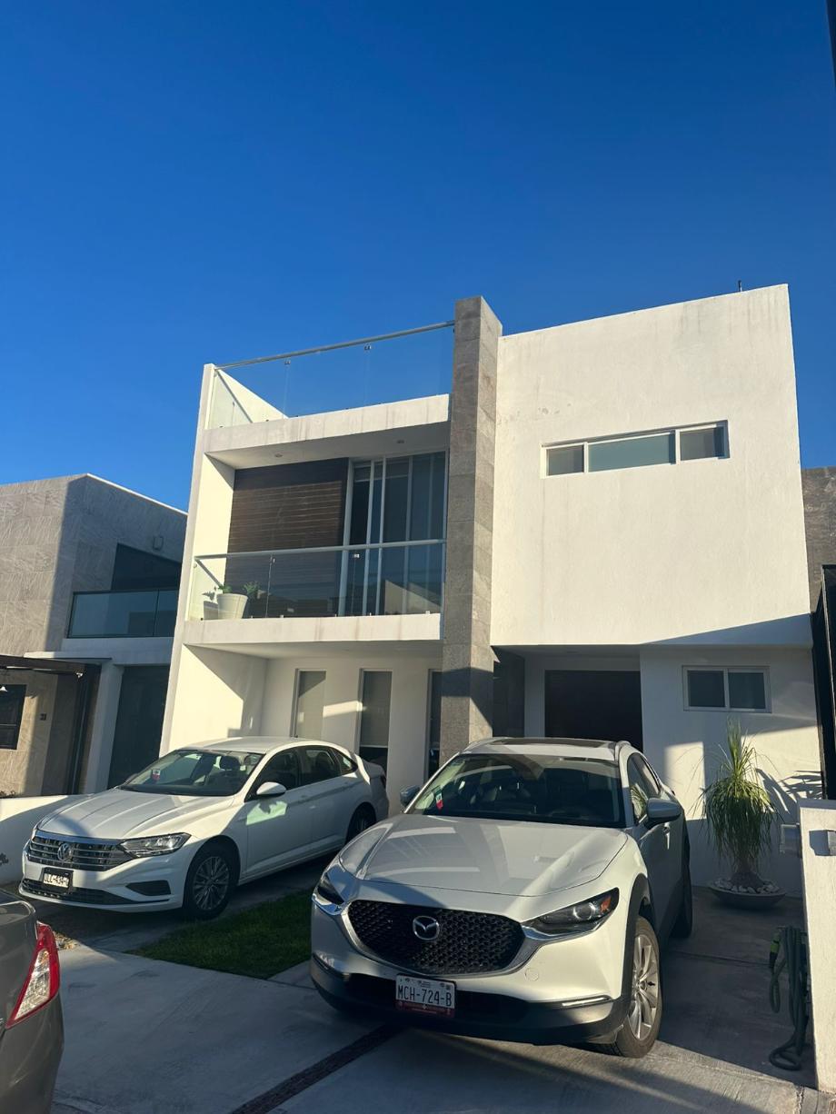 Imagen de casa en renta en cañadas del arroyo, corregidora, querétaro