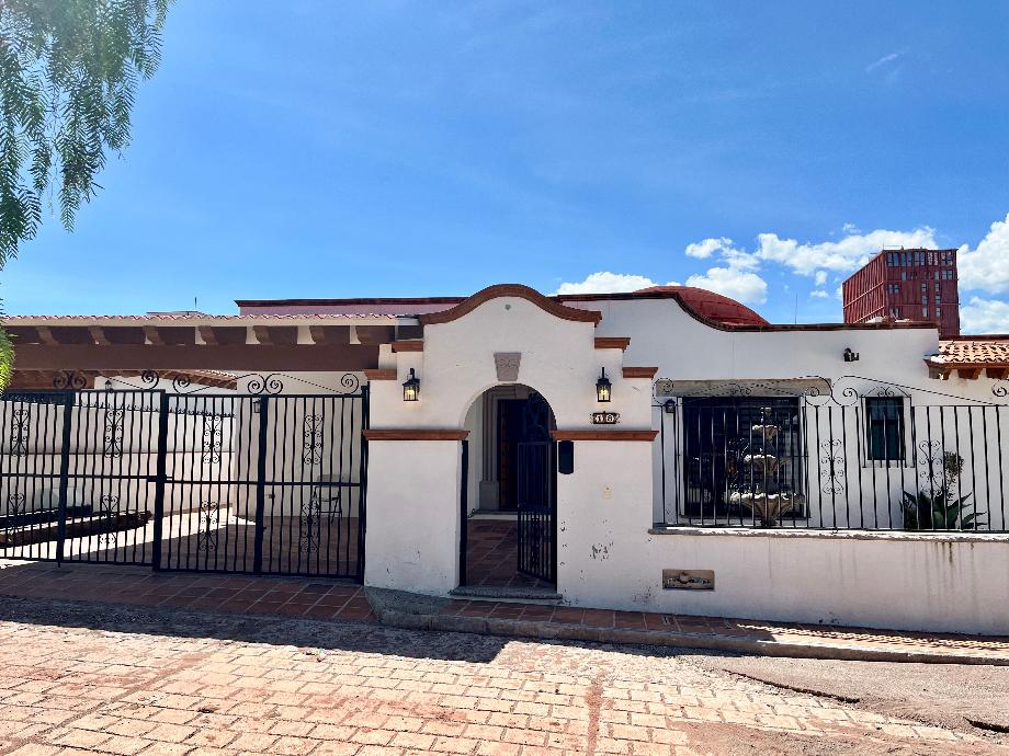 Imagen de casa en venta en burocrático, guanajuato, guanajuato