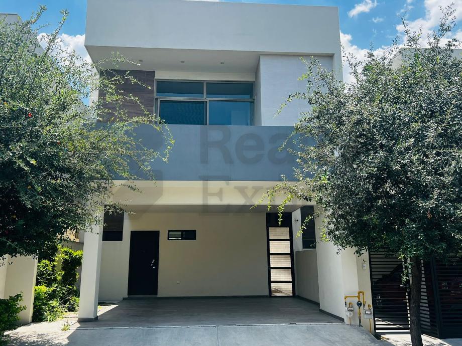 Imagen de casa en renta en residencial cumbres la joya, monterrey, nuevo león