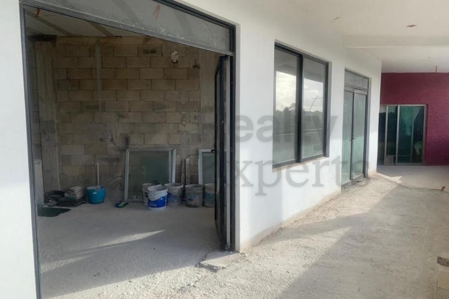 Imagen de local en renta en supermanzan 206, benito juárez, quintana roo
