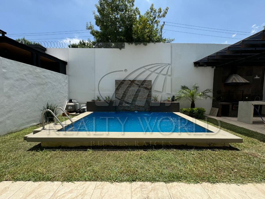 Imagen de casa en renta en montealbán residencial, monterrey, nuevo león