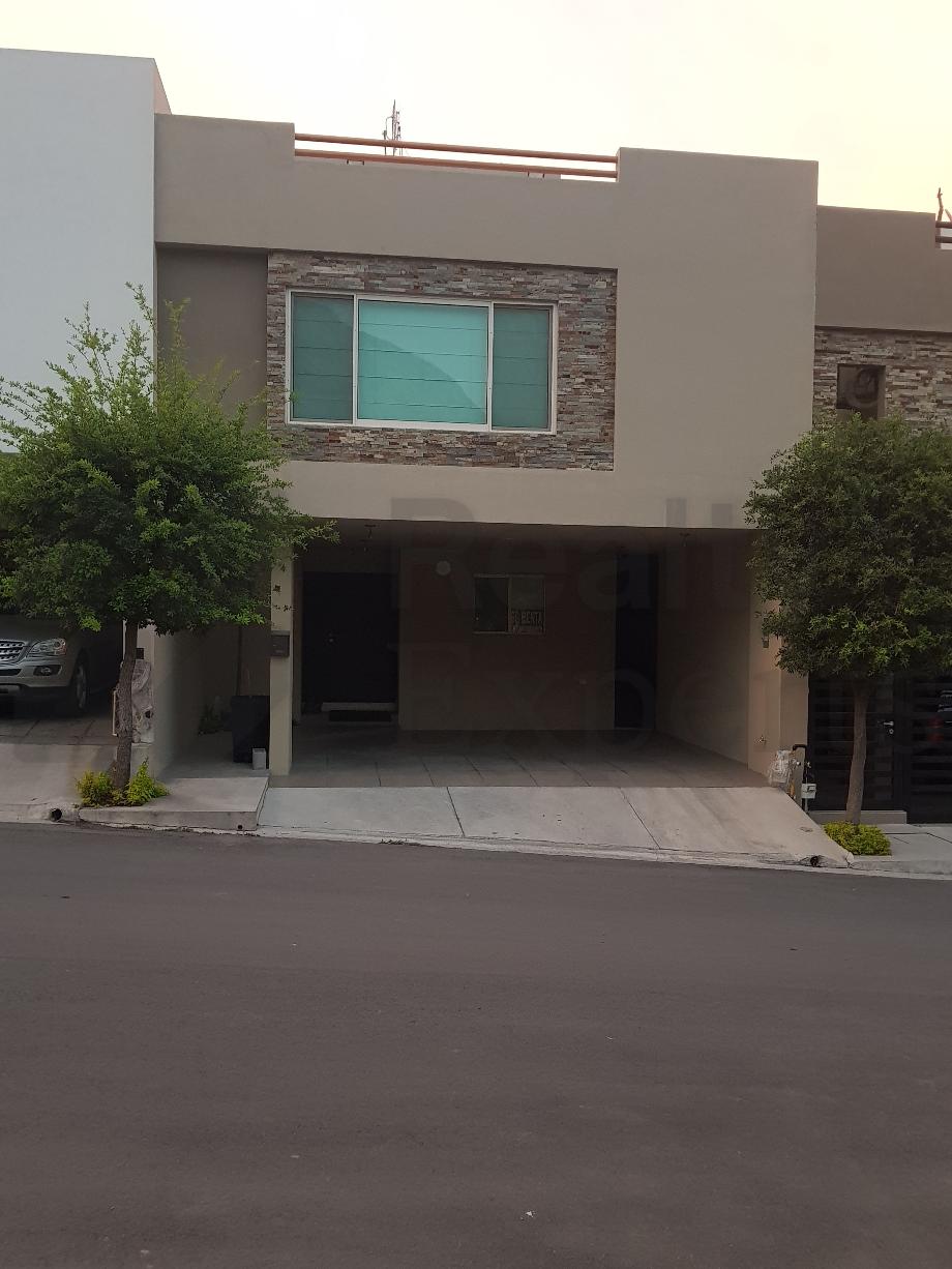 Imagen de casa en renta en privadas sierra madre residencial, santa catarina, nuevo león