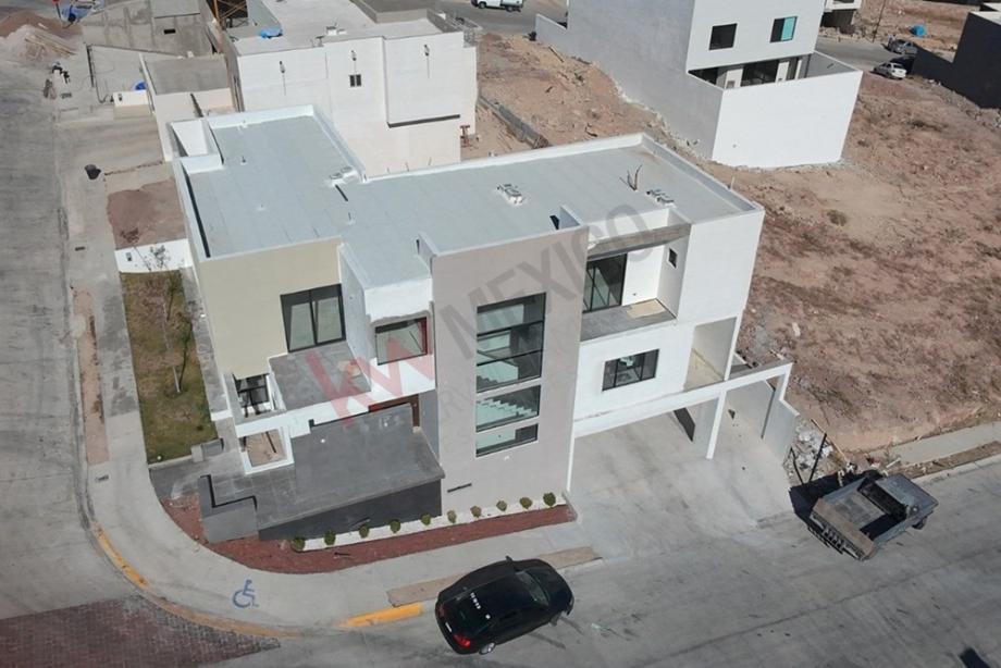 Imagen de casa en venta en fraccionamiento las lomas , chihuahua, chihuahua