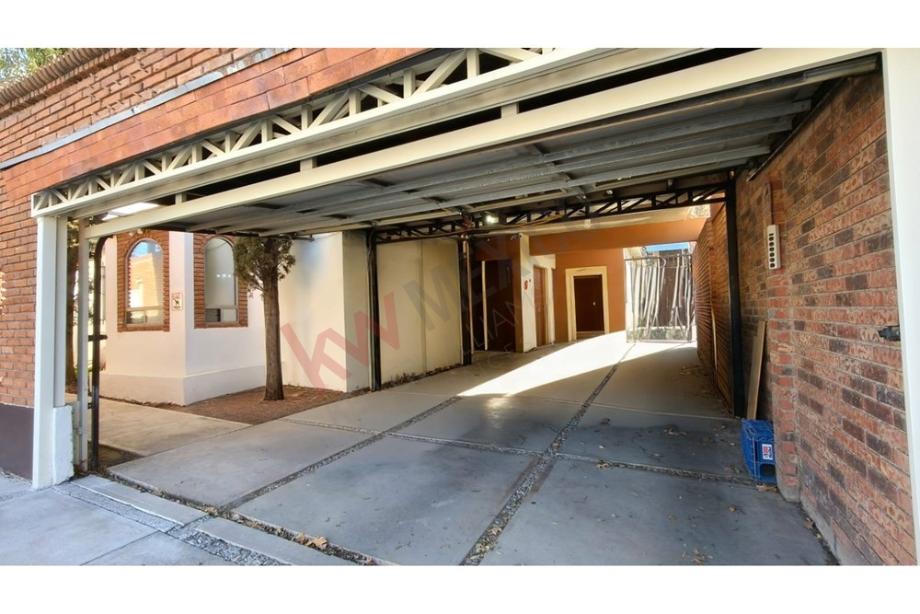 Imagen de casa en venta en lomas del santuario, chihuahua, chihuahua