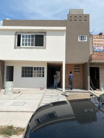 VENTA CASA LIA CONDOMINIO, PUERTA NUEVA - (34)