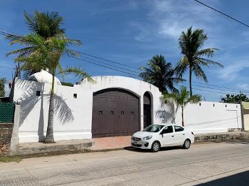 SE RENTA TERRENO CON BUNGALOW PARA EVENTOS