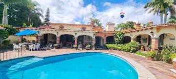 Venta de propiedad en Lomas de Cuernavaca, Temixco, Morelos…Clave 3714