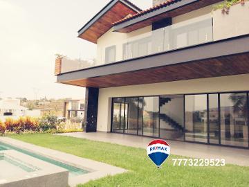 Venta de casa, Club de Golf Paraíso Country Club, Zapata, Morelos...Clave 4491 - (34)