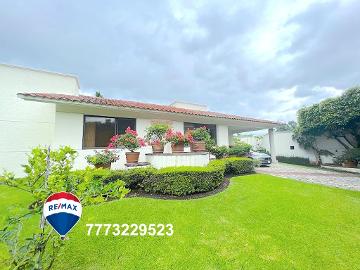 Venta de casa en la Col. Delicias, Cuernavaca Morelos...Clave 4547 - (34)