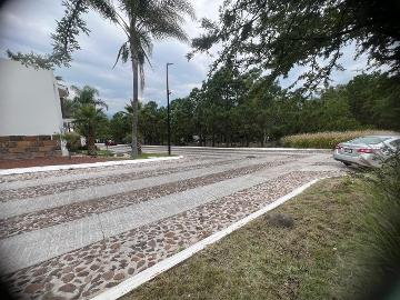 TERRENO EN VENTA - (34)