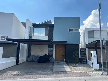 CASA EN VENTA CON BAÑO COMPLETO EN PB - (34)