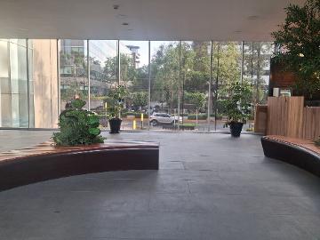 RENTA DE ISLA EN CENTRO COMERCIAL UBICADO EN LOMAS DE CHAPULTEPEC CDMX - (34)
