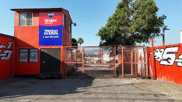 TERRENO EN RENTA DE 1,800 M2 SOBRE BLVD. DIAZ ORDAZ, TIJUANA B.C. - (34)