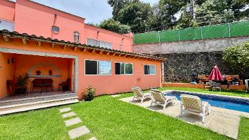 Venta de casa en el norte de Cuernavaca, Santa María Ahuacatitlán, Cuernavaca, Morelos...Clave 5832 - (34)