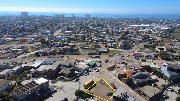 TERRENO COMERCIAL EN RENTA - (34)