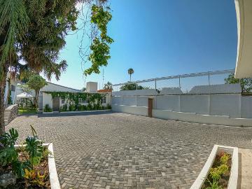 Venta de propiedad ideal para Corporativo, Escuela u Oficinas, Col. El Empleado, Cuernavaca, Morelos…Clave 6271 - (34)
