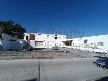 BODEGA EN RENTA EN LOMAS DE TOLTECA EN GUADALUPE , N.L. A 5 min de Zona La Pastora y Contry a 15 min