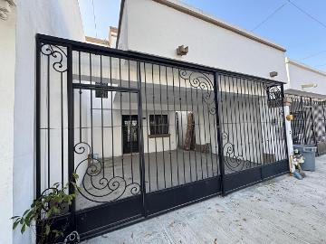 CASA EN VENTA VILLAS DE ANAHUAC, ESCOBEDO EXCELENTE OPORTUNIDAD PARA VIVIR EN LA MEJOR ZONA DE ESCOB