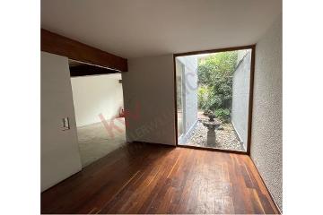 "Casa en Renta: Espaciosa Joyita en CDMX"