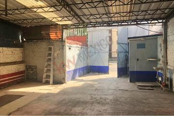 Tu oportunidad de negocio. Local/Bodega en renta, Cerca del Metrobús Leyes de Reforma