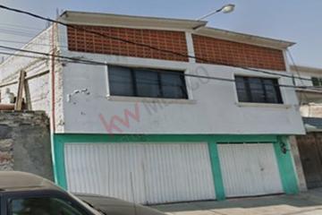 Casa amplia en El Manto, ideal para familias grandes o inversión rentable