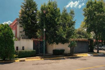 Crea el hogar de tus sueños en ésta casa para remodelar. Zona residencial. Cerca de la Universidad Anáhuac