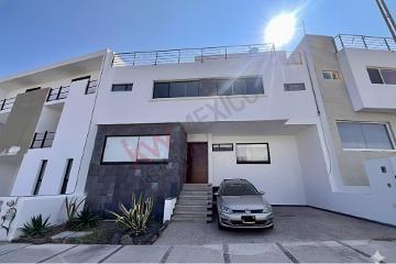 CASA AMUEBLADA EN RENTA, 3 RECÁMARAS CON BAÑO, ZIBATÁ, CERCA DE UNIVERSIDAD ANÁHUAC, Qro.