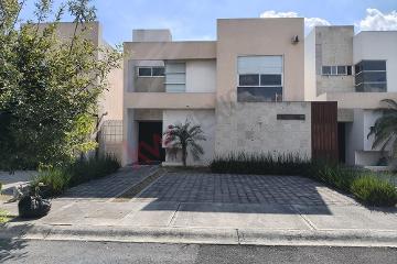 Hermosa Casa en Renta en Crystal Lagoons, Apodaca