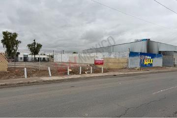 Terreno en renta, sobre Calzada Gomez Morin o Periférico