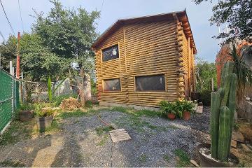 En Venta Terreno que incluye cabaña rústica, en Huajuquito O Los Cavazos. Es buena idea tener un lugar donde quedarte en Santiago Nuevo Leon