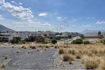 Terreno en Venta en Esquina sobre Avenida Principal en Cumbres Platinum en zona en crecimiento